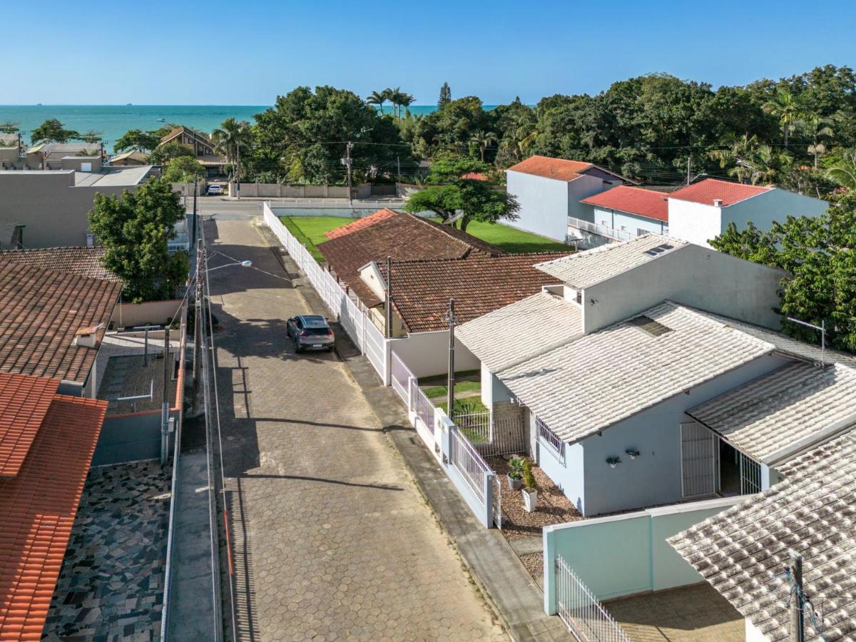 Linda Casa A 150M Da Praia E Prox Ao Beto Carrero Penha  Eksteriør billede